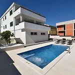 Serenity With Sea View דירה Ražanac
