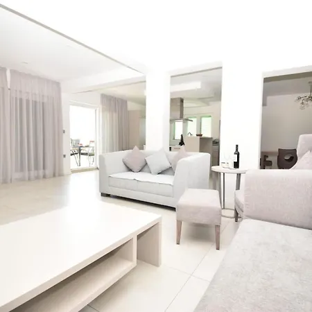 Apartment Serenity With Sea View Razanac