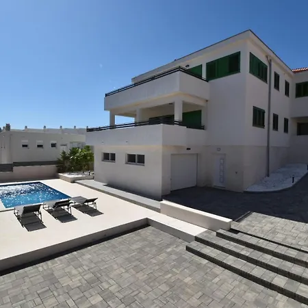 Apartment Serenity With Sea View Razanac
